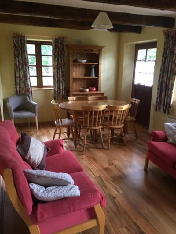 Дома для отпуска Wallslough Holiday Cottages Килкенни